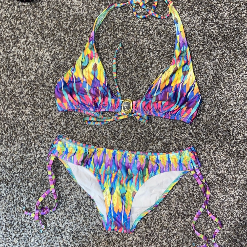 Bathing suit